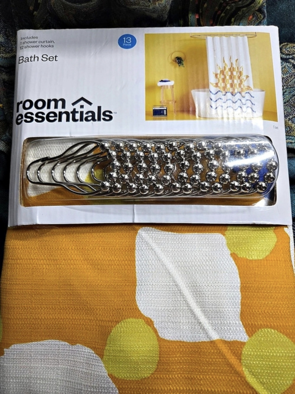 room essentials Bath Set Shower Curtain Set White & Yellow NWT